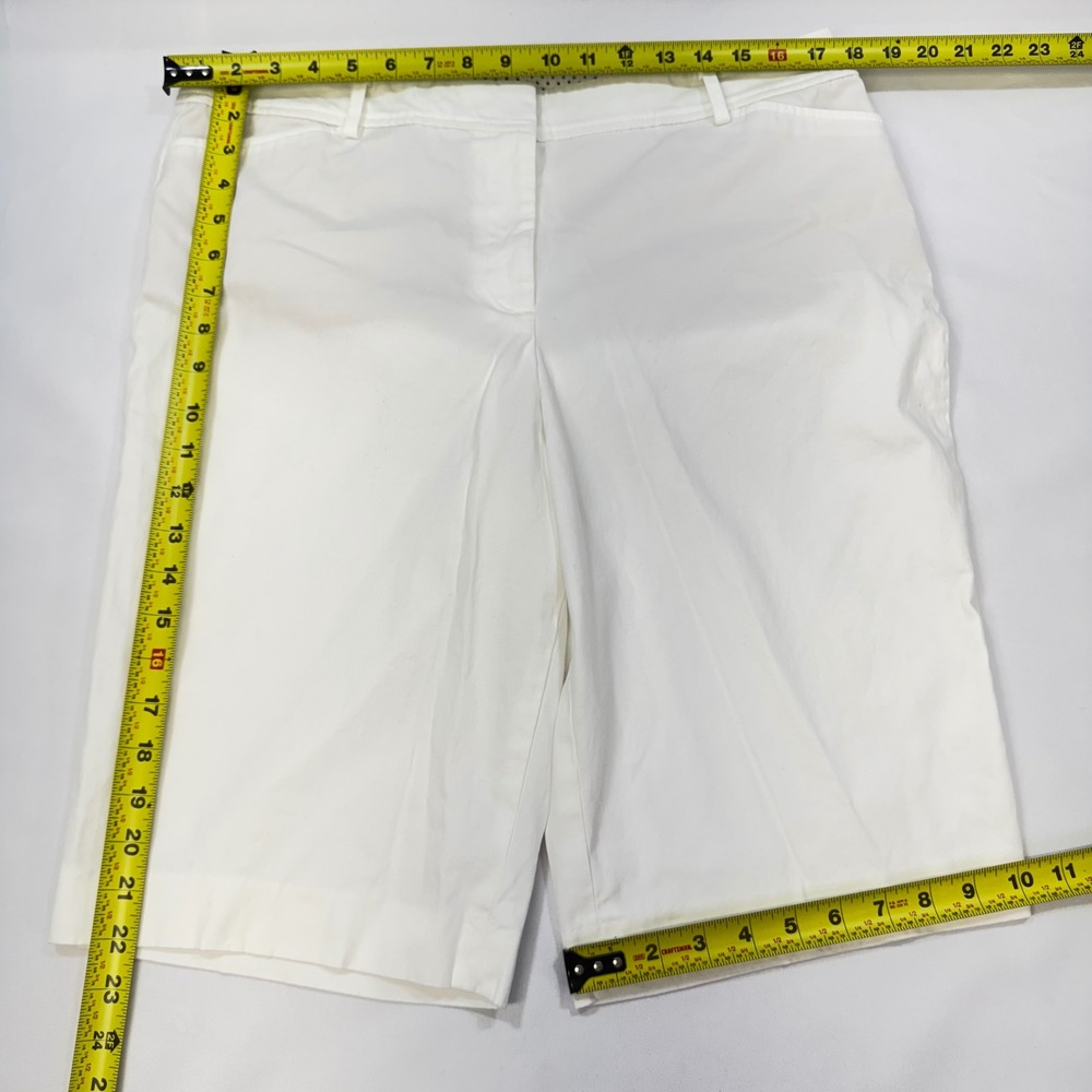 Talbots Perfect Short Women Size 12 White Cotton Blend Bermuda Shorts - Picture 6 of 8